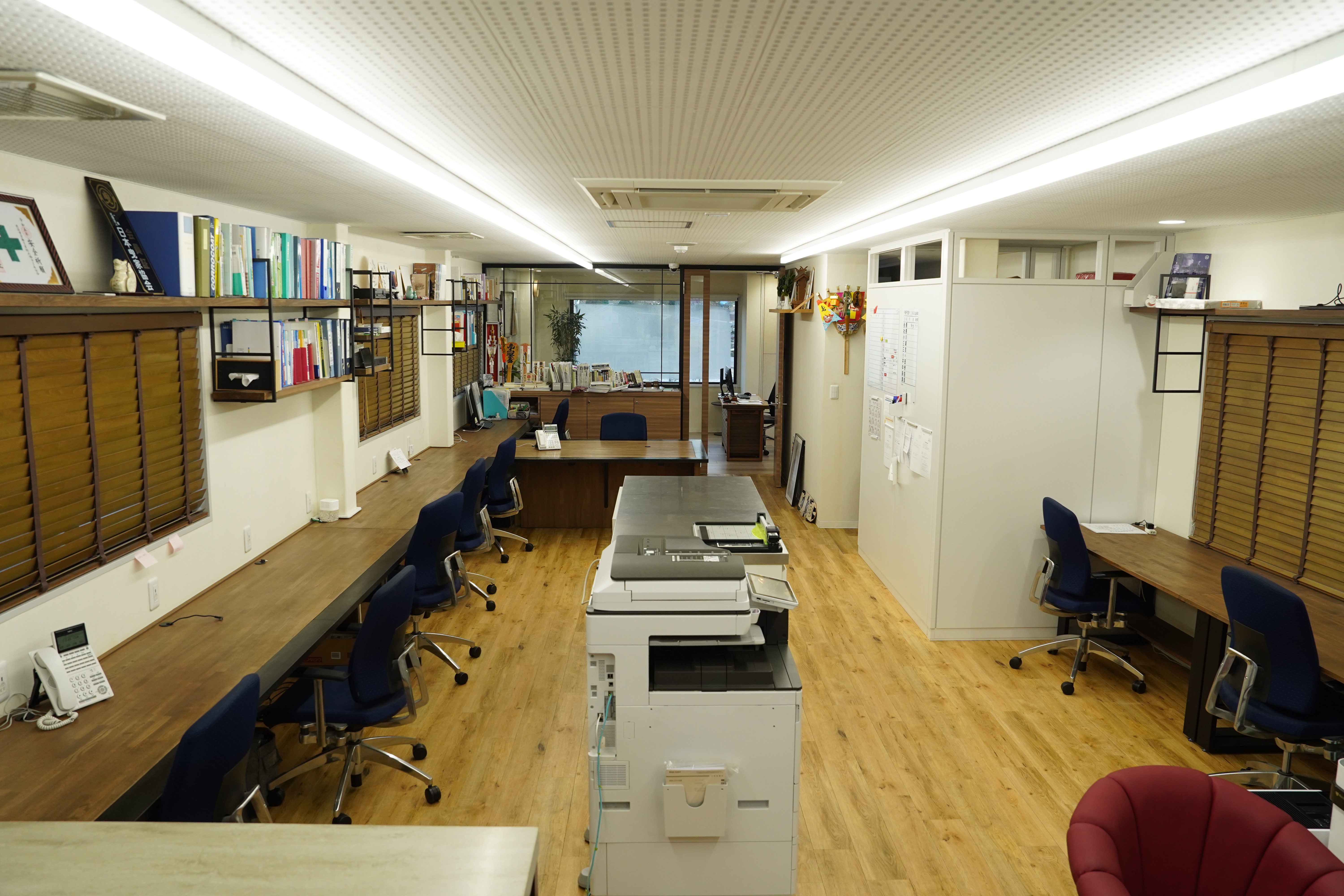 オフィス内観